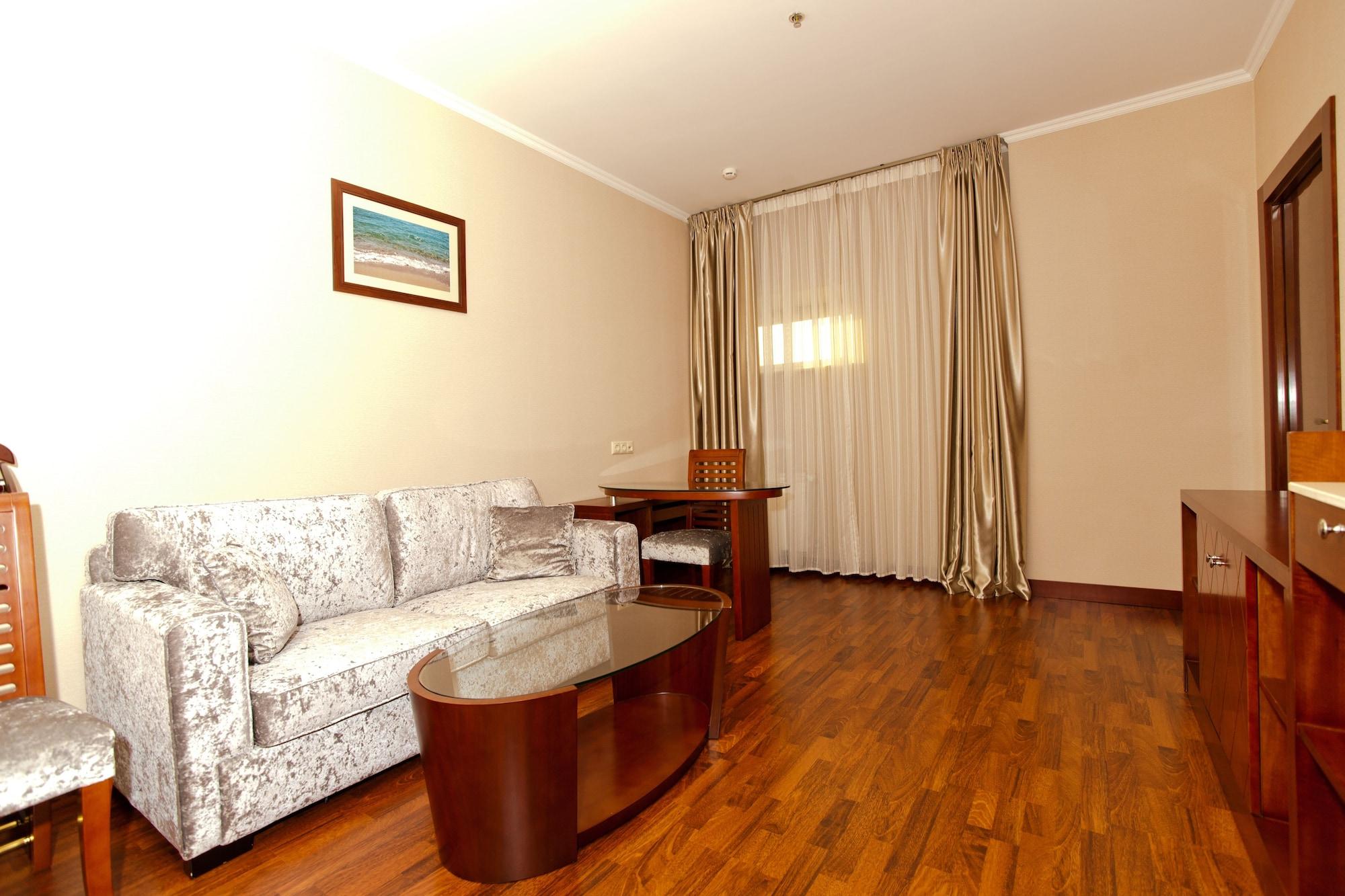 Grand Voyage Hotel Almaty Eksteriør billede