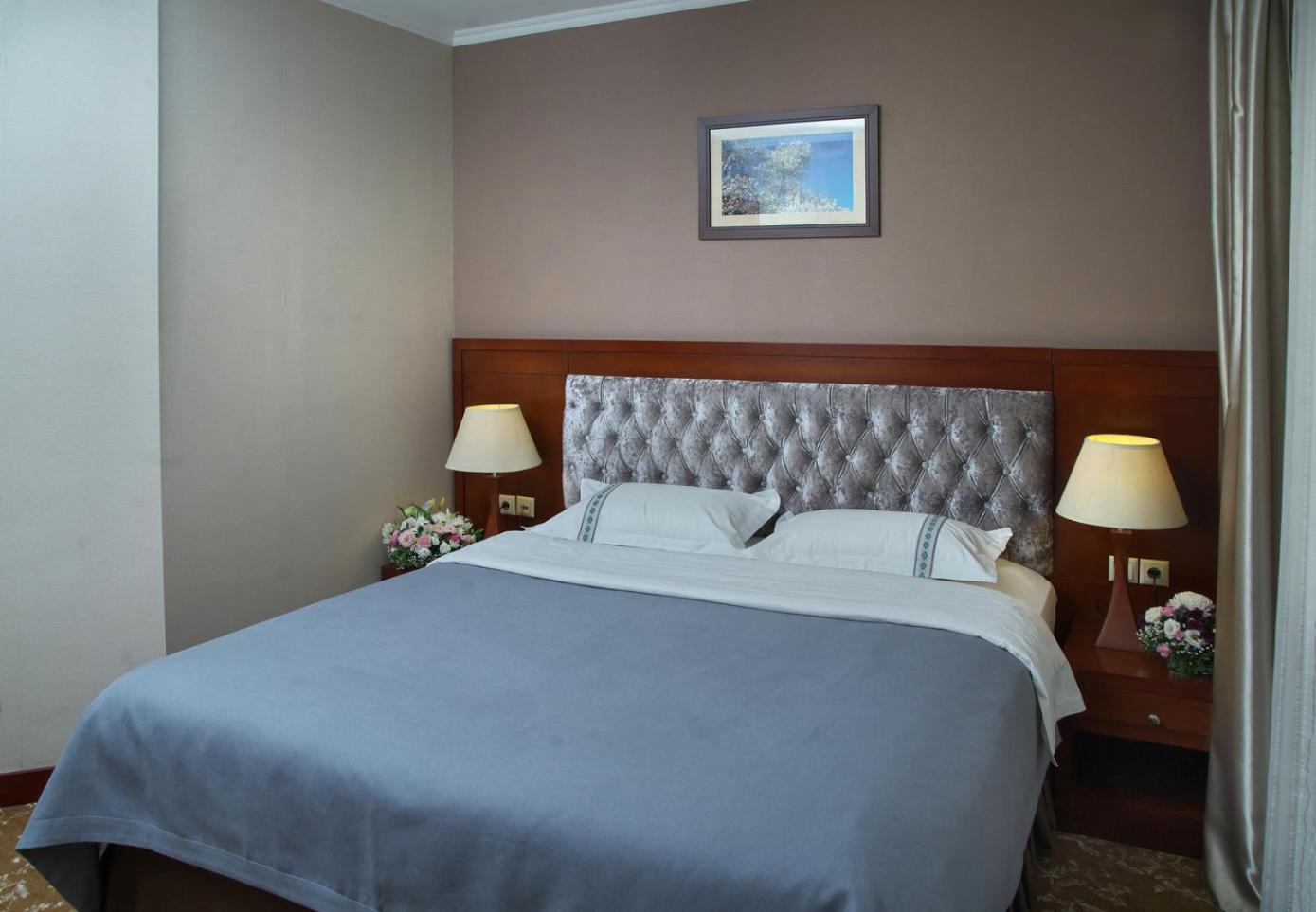 Grand Voyage Hotel Almaty Eksteriør billede