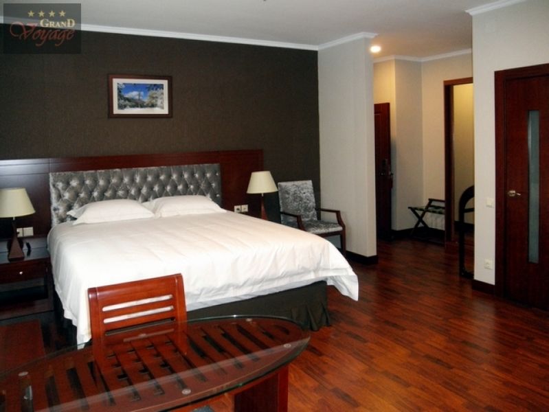 Grand Voyage Hotel Almaty Eksteriør billede